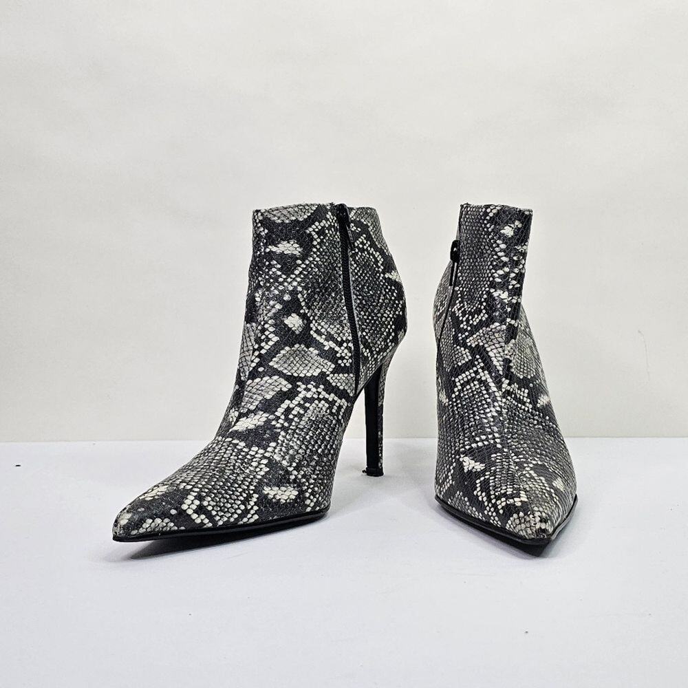 Pre-Loved Colin Stuart Python Print Leather Pointed-Toe Booties
